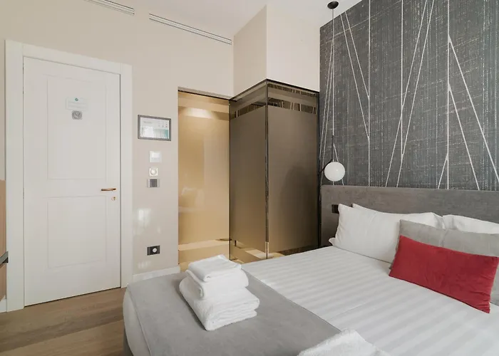 Della Spiga Suites By Brera Apartments Milaan