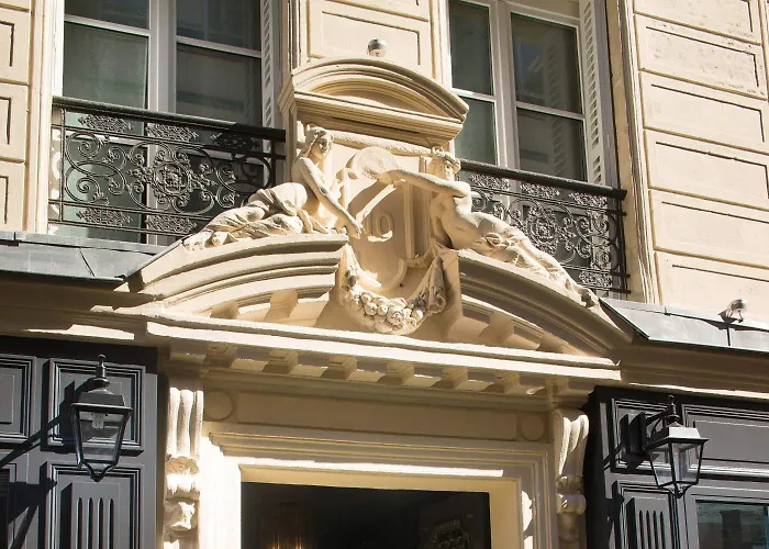 Les Plumes Hotel Parijs
