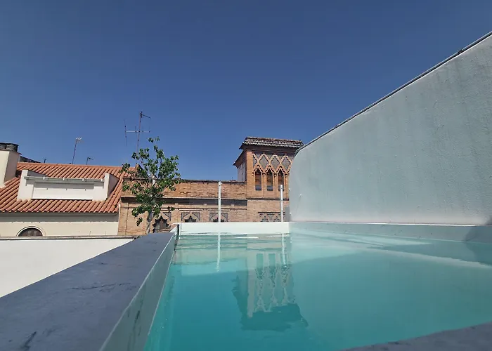 Hotel Y Apartamentos Dona Lola Sevilla