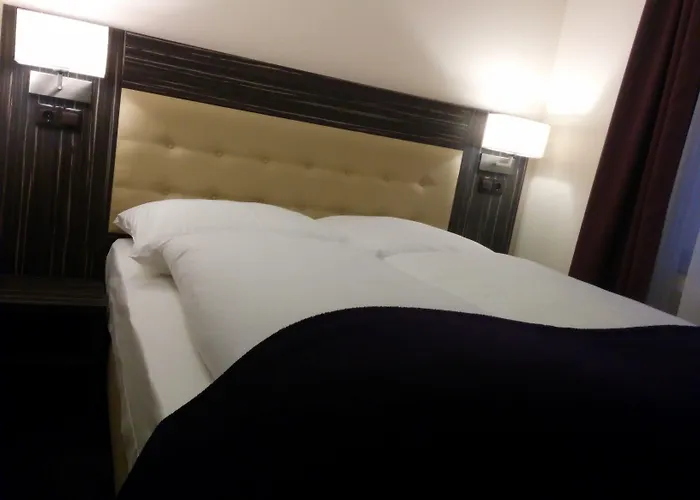 Hotel Famosa Düsseldorf