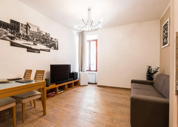 Trinitadeimonti Guest House Rome