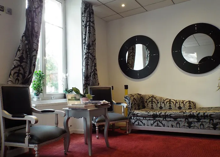 Logis Hotel Saint Martin Orléans