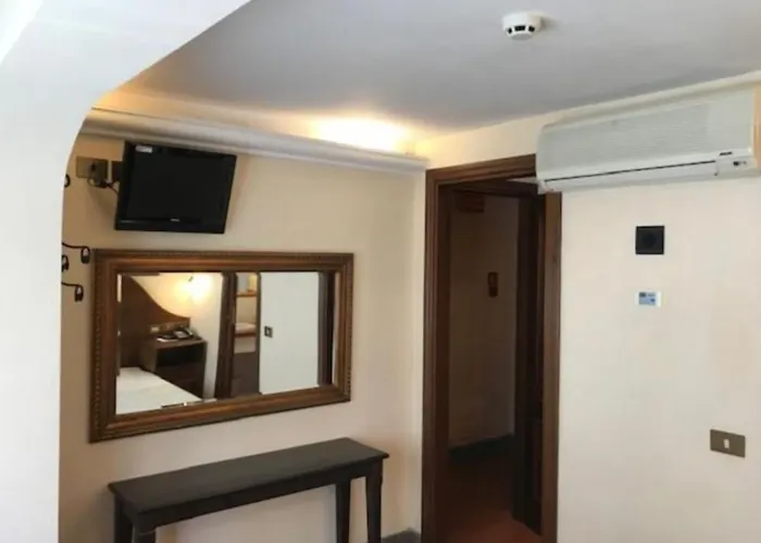 Hotel OKAPI Rome