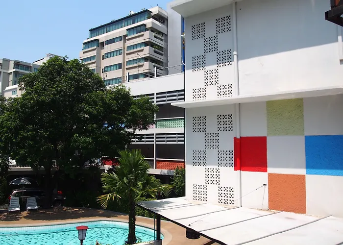 Retroasis Hotel Bangkok