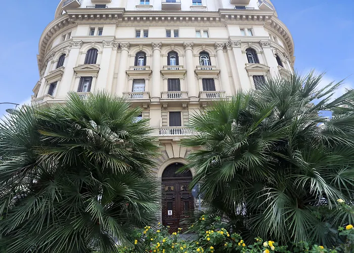 Piazza Bovio 22 Hotel Napels
