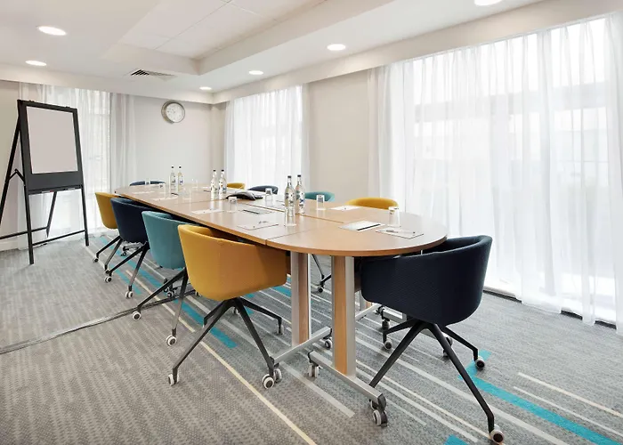 Hampton By Hilton London Docklands Hotel