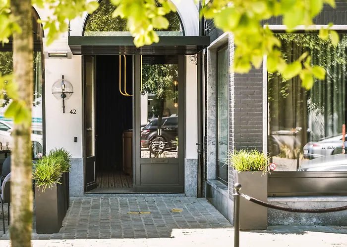 U Eat&Sleep Antwerp Hotel