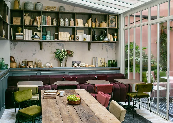 La Planque Hotel Parijs