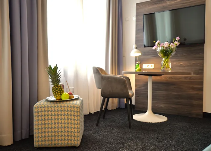 Lizz Hotel München