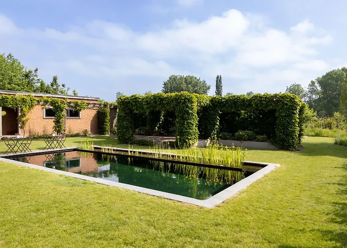 Tuss Bed and Breakfast Kortrijk