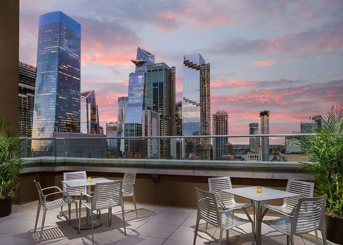 Doubletree By Hilton New York Times Square South Hotel