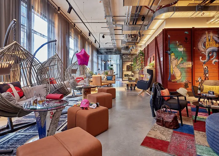 Moxy Cologne Muelheim Hotel