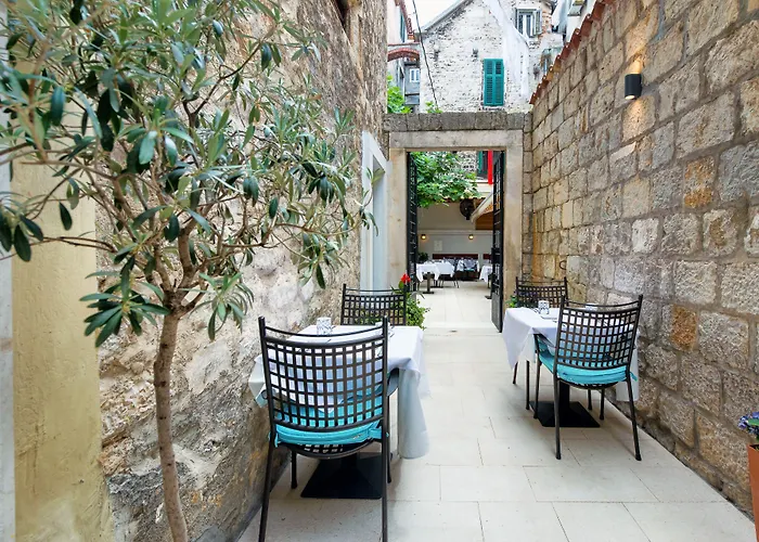 Makarun Heritage Rooms Split