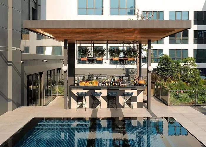 Tribe Living Bangkok Sukhumvit 39 By Accorhotels