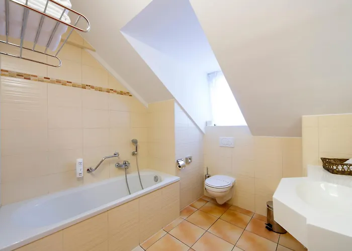 Hotel Leo Station Et Annexes Bastenaken