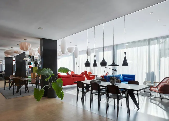 citizenM Amsterdam South Hotel