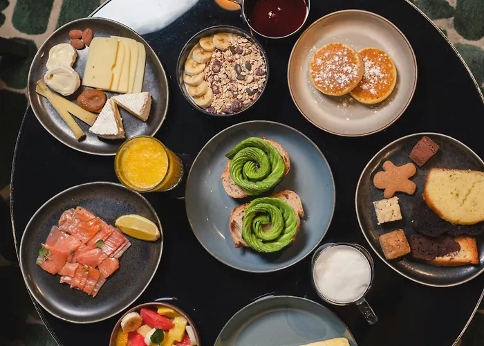 Le Cinq Codet Hotel Parijs
