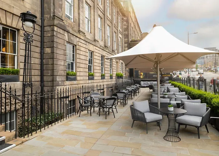Courtyard By Marriott Edinburgh Hotel