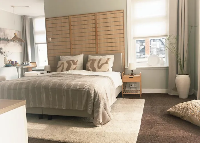 Villa Kakelbont Leeuwarden