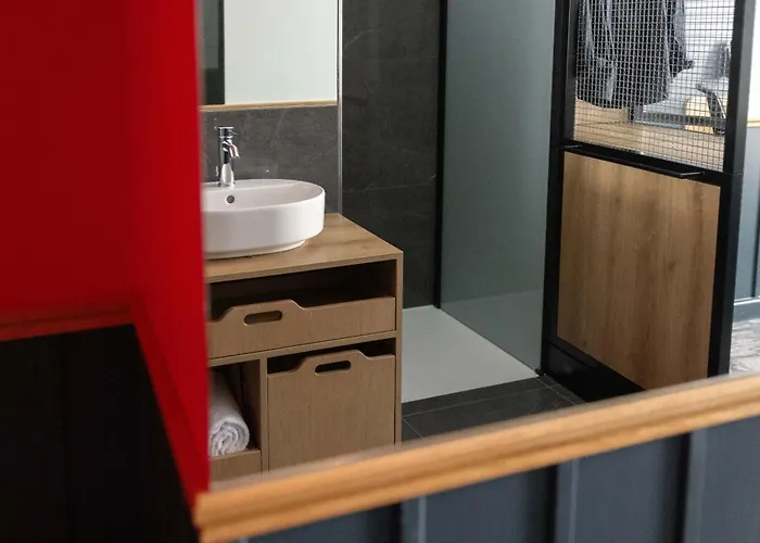 1.75 Paris Le Charme Hotel