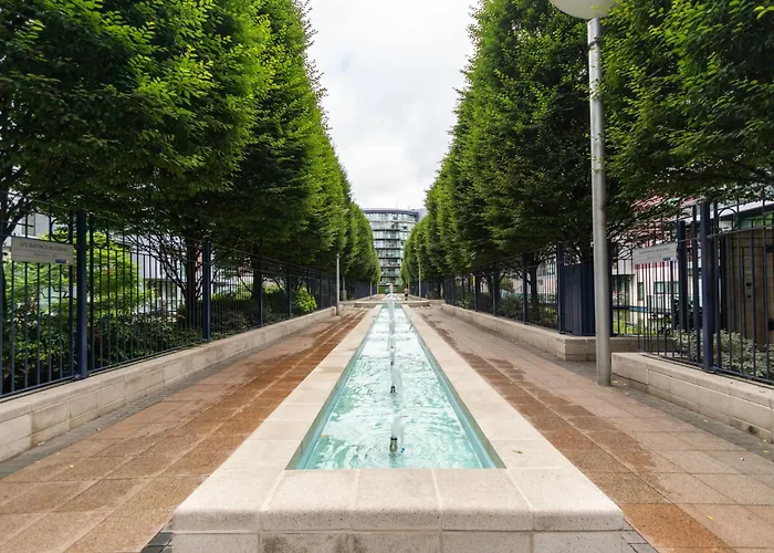 Battersea Power Station Apartment Londen