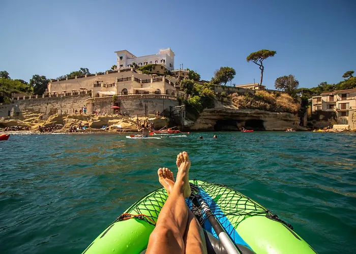 Baia Delle Rocce Verdi Resort Napels