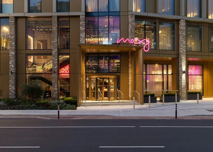 Moxy Dublin Docklands Hotel