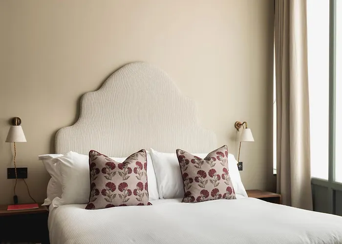 Native Kings Wardrobe, St Pauls Aparthotel Londen