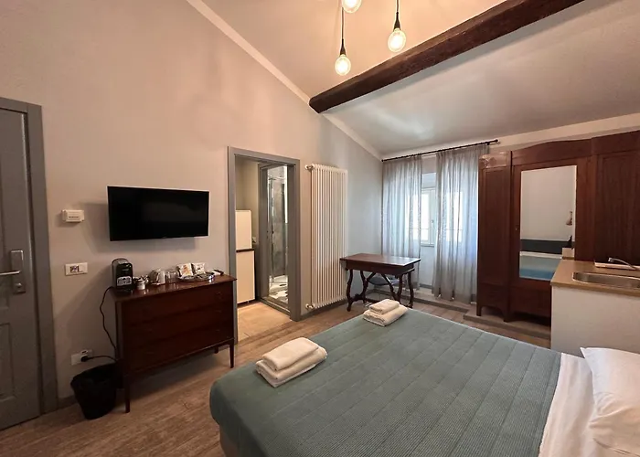 Santo Spirito Venti - Design Rooms In Florence Near Ponte Vecchio & Palazzo Pitti