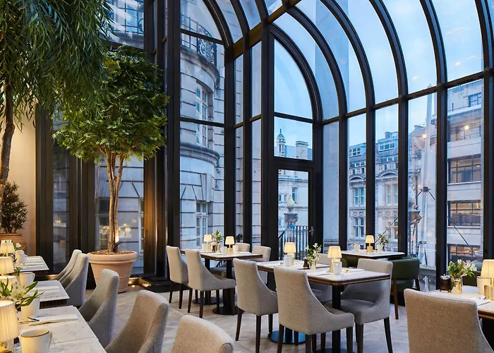 The Dilly Hotel Londen