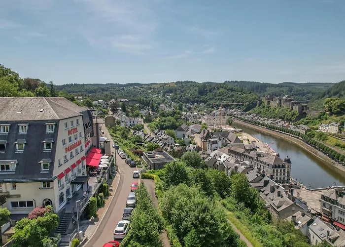 Hotel Panorama - Vue Exceptionnelle Sur La Semois Bouillon