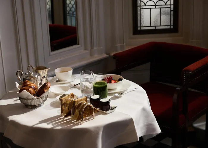 At Sloane Hotel Londen