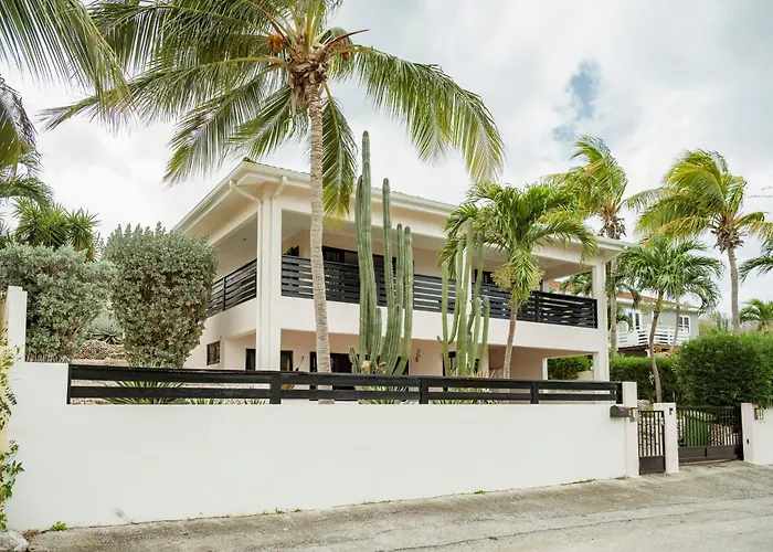 Bantopa Apartments Willemstad