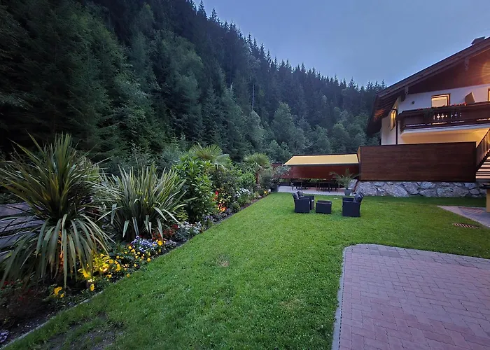 Pension Ledererguetl - Jokercard & Parkplatz Inkl Saalbach-Hinterglemm