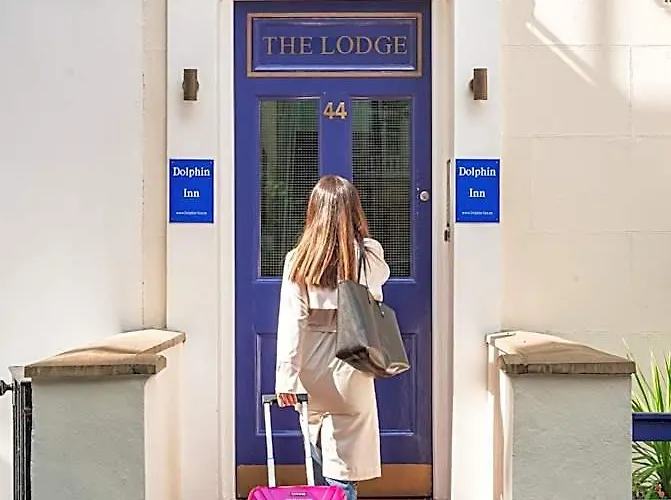 Dolphin Inn - The Lodge Londen