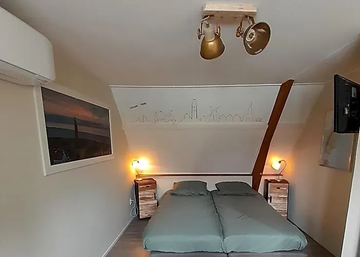 22Up Bed & Koffie Hotel Den Burg