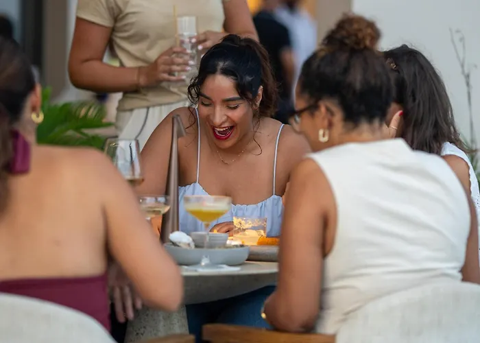 Art Hotel Curacao - Luxury Adults Only Willemstad
