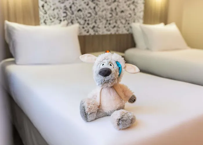 Ibis Styles Lyon Gorge De Loup Saphir Hotel