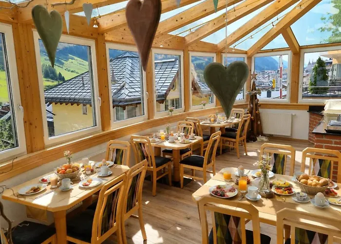 Hotel Garni Corinna Ischgl