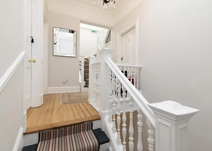 Antler Guest House Edinburgh