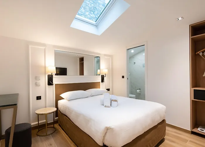 Hotel Au Coeur De Republique Parijs