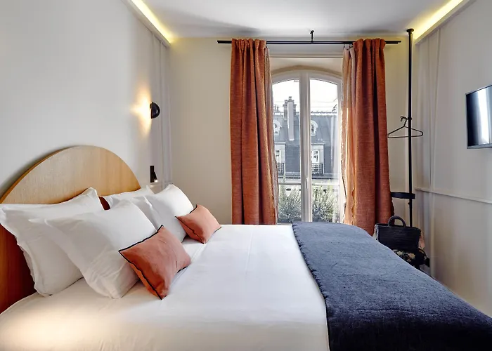 Tinah Paris, Reaumur - Montorgeuil