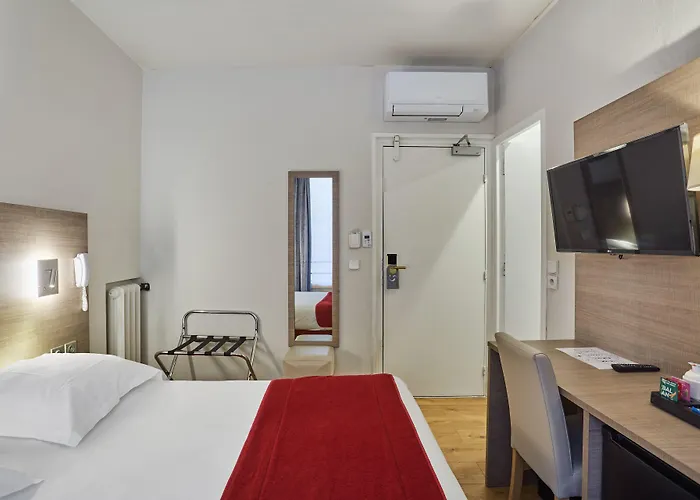 Hôtel LUX PICPUS Parijs
