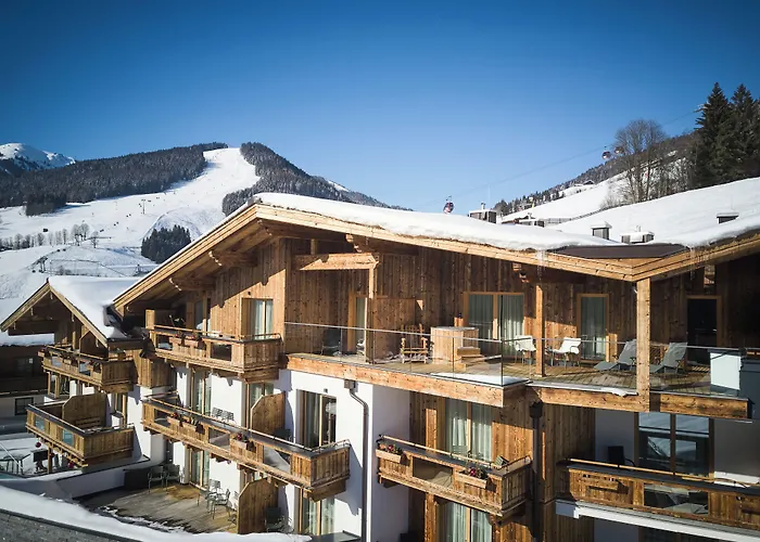 Hotel Astrid Mit Panoramapool & Inklusive Jokercard Saalbach-Hinterglemm