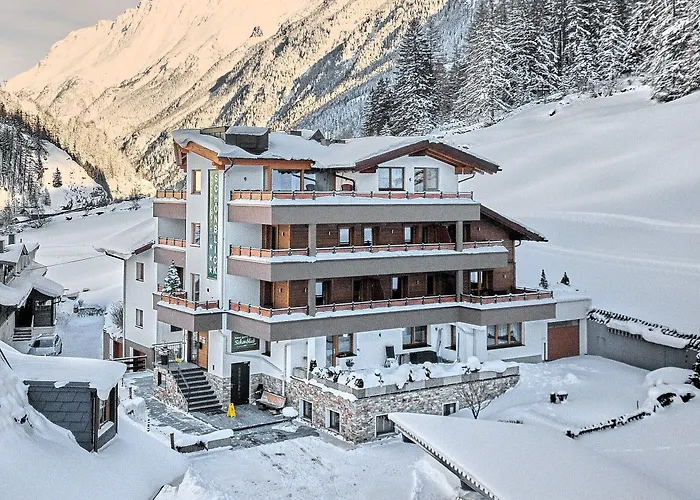 Hotel Garni Schoenblick Sölden