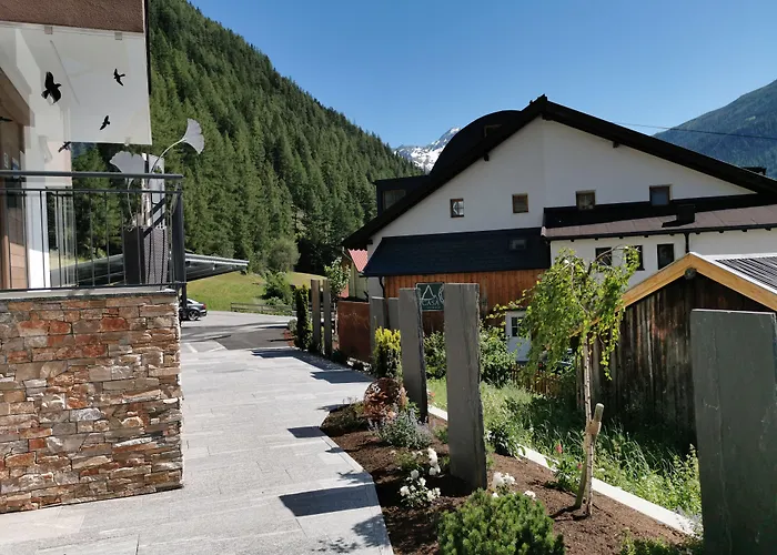 Hotel Garni Schoenblick Sölden