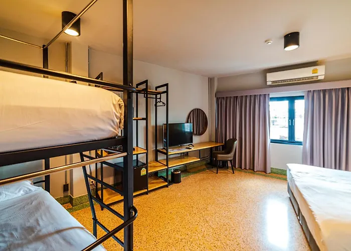 W22 By Burasari Hotel Bangkok