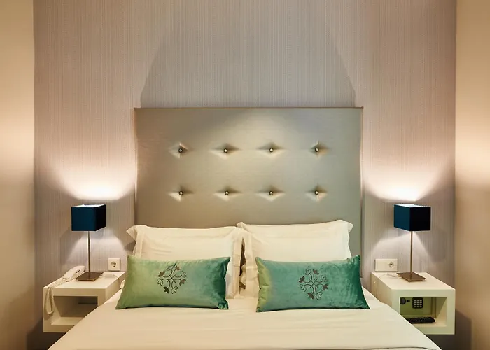Silk Lisbon Bed and Breakfast