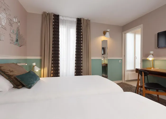 Hotel Des 3 Poussins Parijs