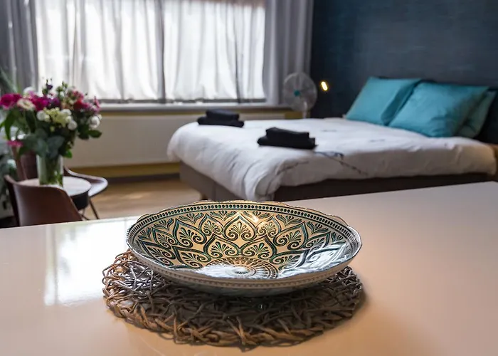 Amsterdam House Of Arts & Crafts Bed and Breakfast